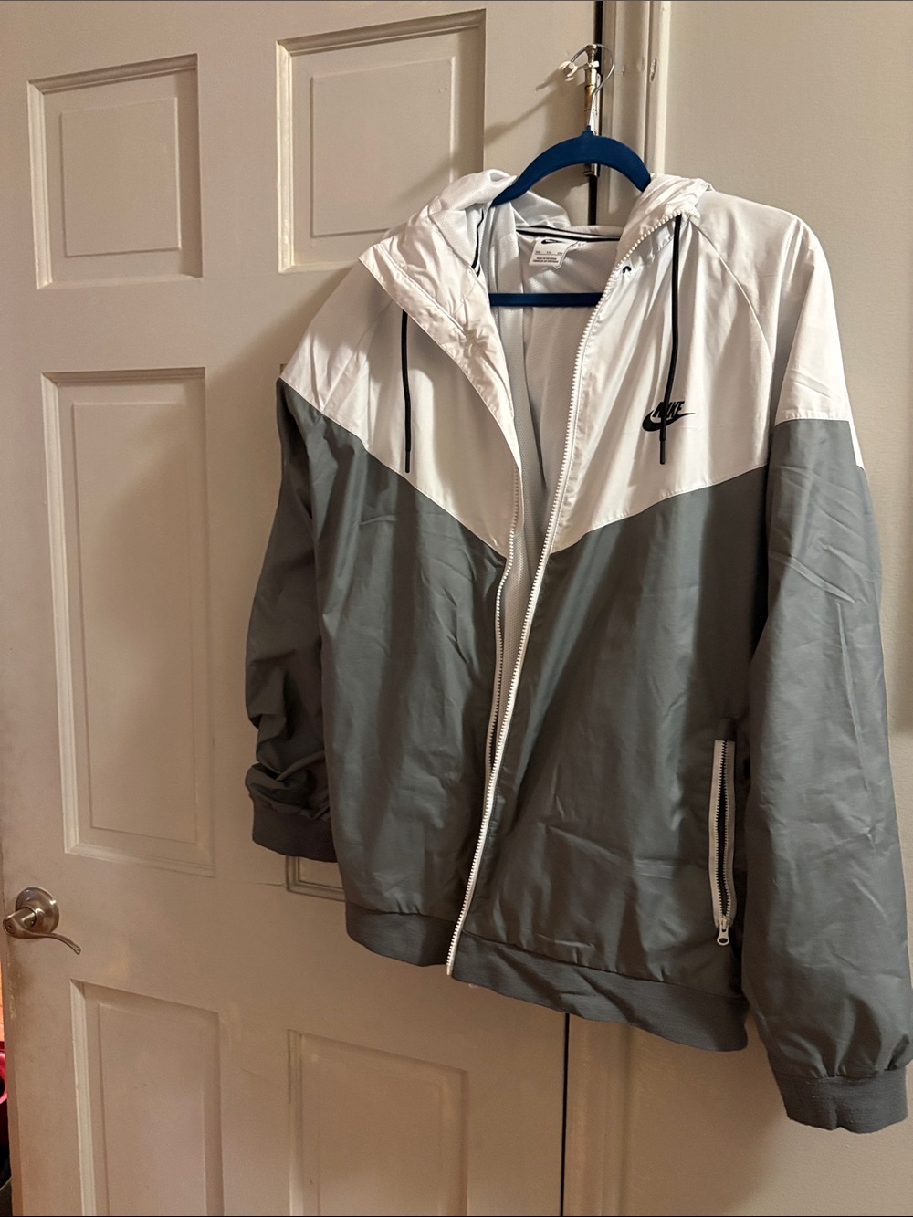 Nike Men’s Hooded Windbreaker Jacket - White & Gray